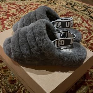 EUC UGG fluff yeah slide slipper, grey, size 8